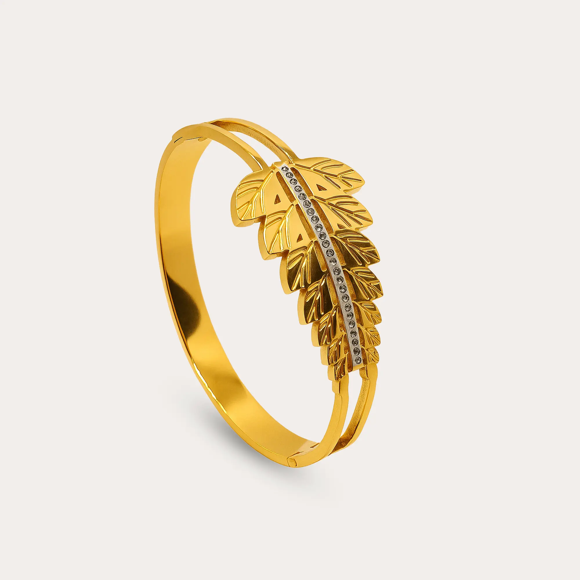 Beautiful Leaf Design Ring - Main
