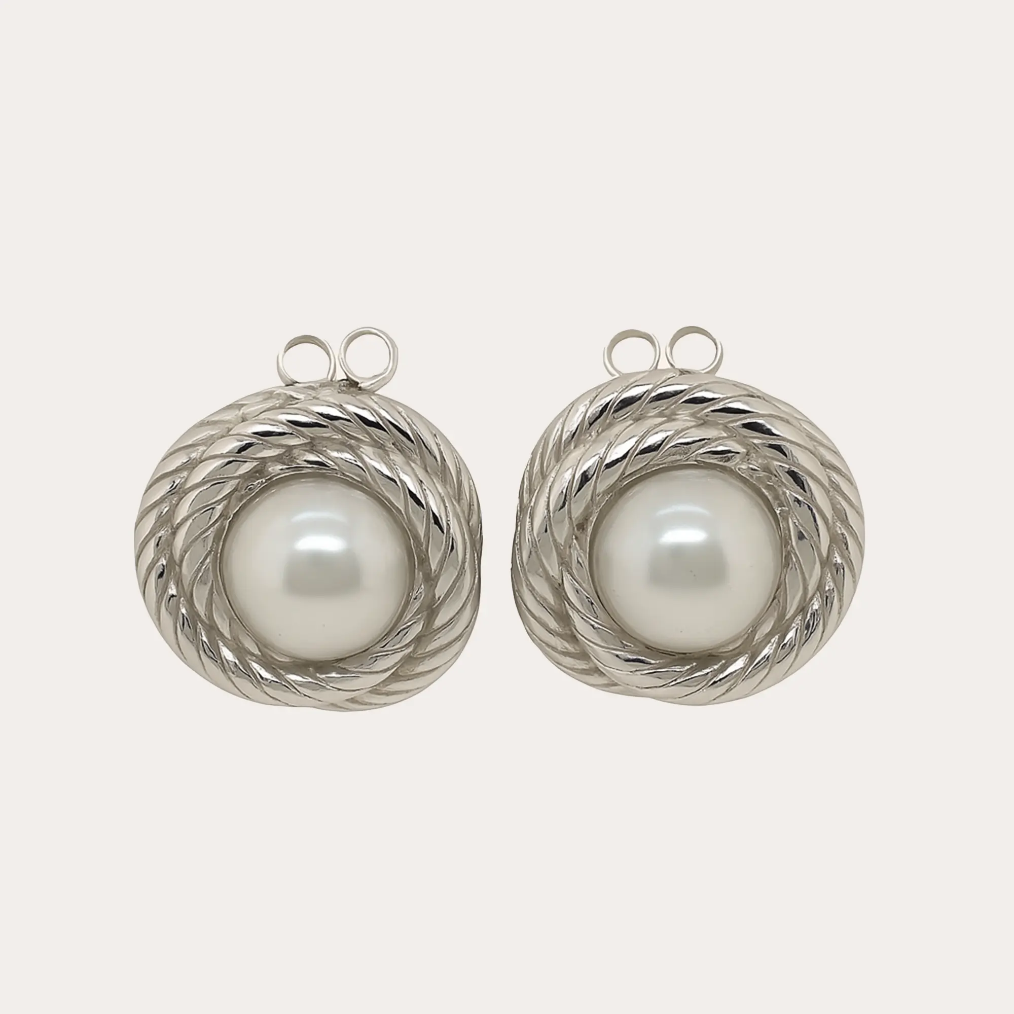 Silver Pearl Earring