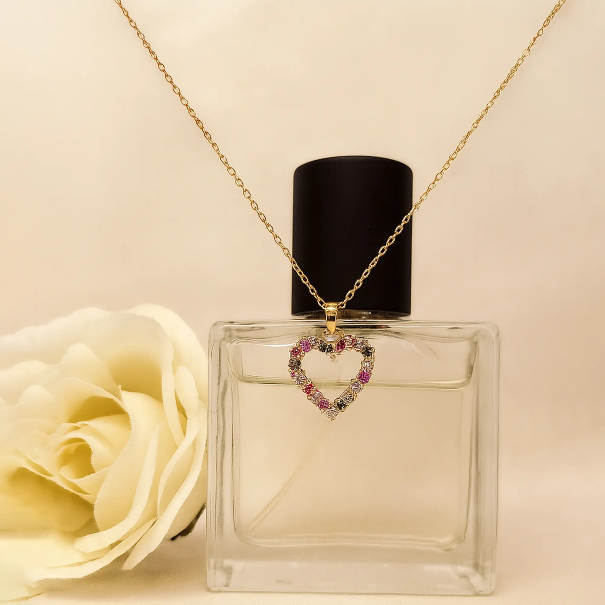 Golden Love Outline - Hover