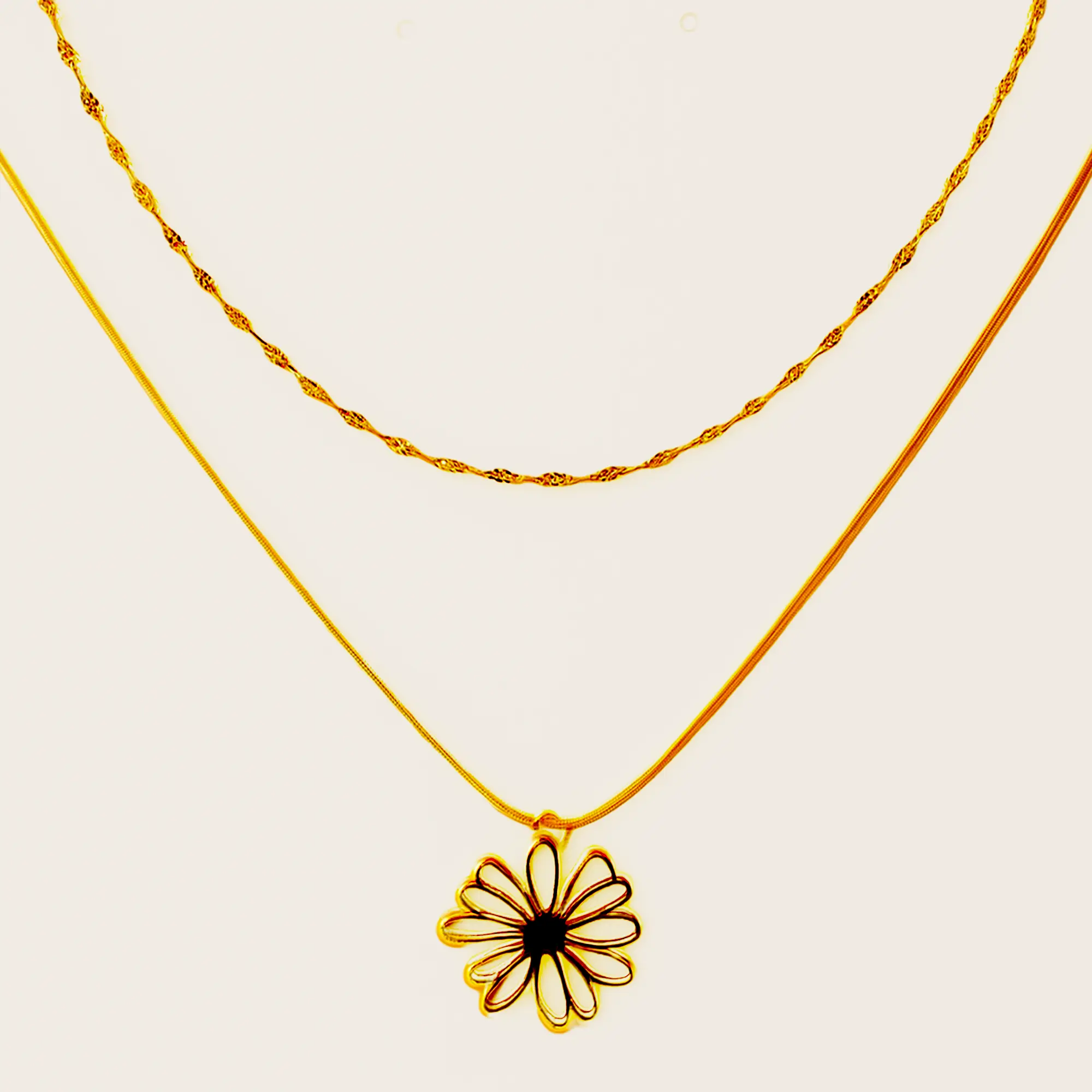Golden Clover Layers - Main