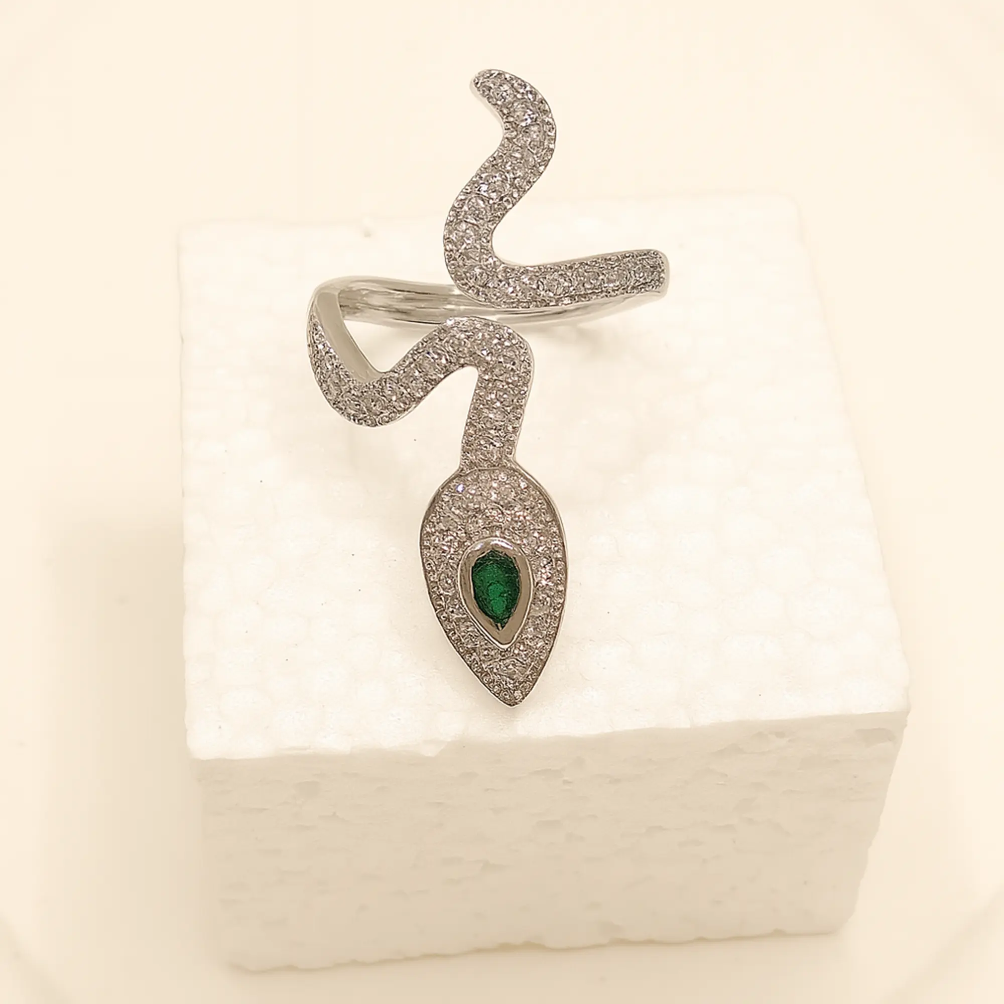 Snake Ride Ring - Hover