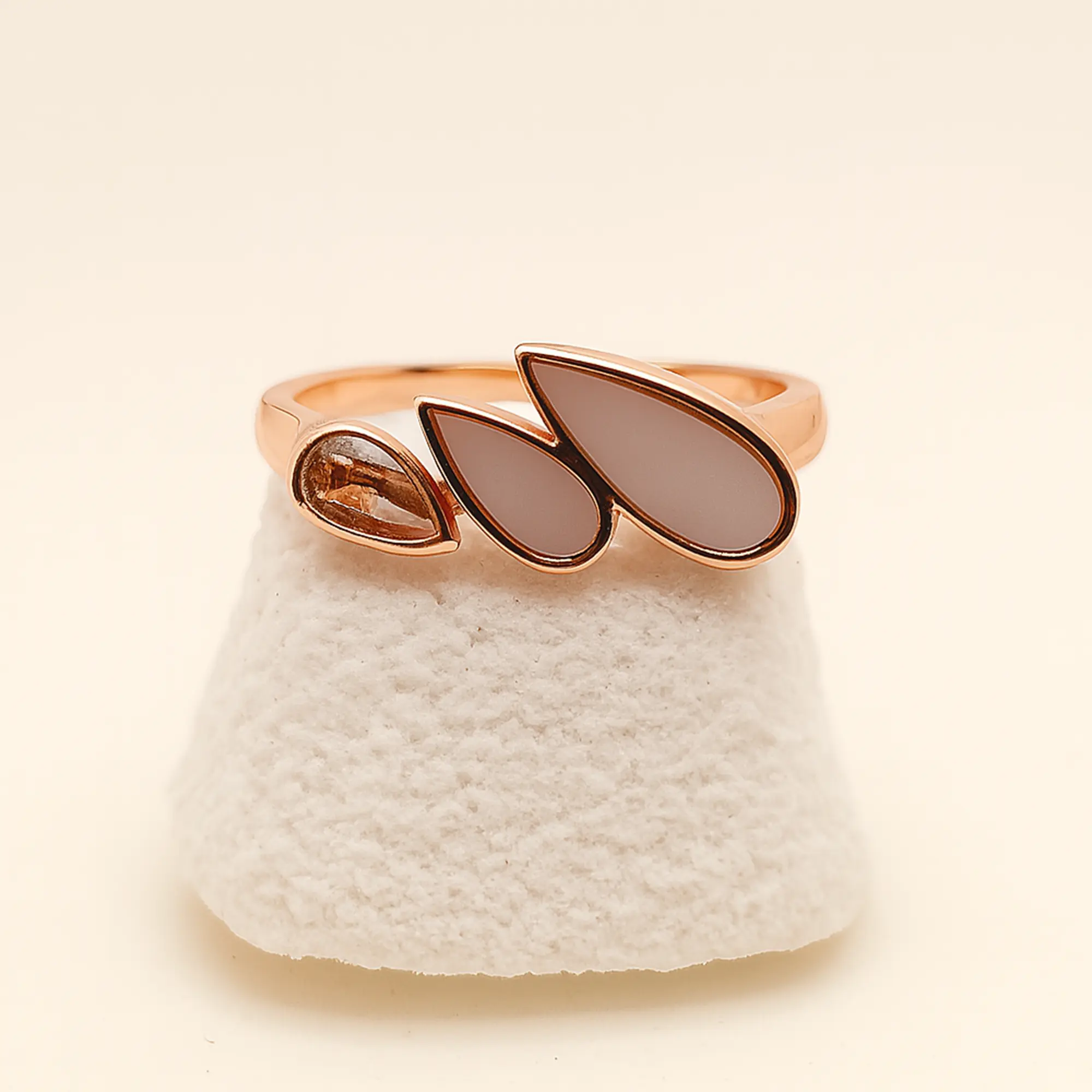 Rose Gold Shing Ring - Hover